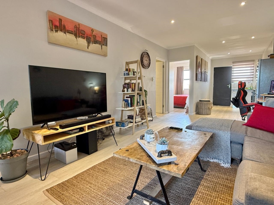 To Let 2 Bedroom Property for Rent in Blouberg Rise Western Cape